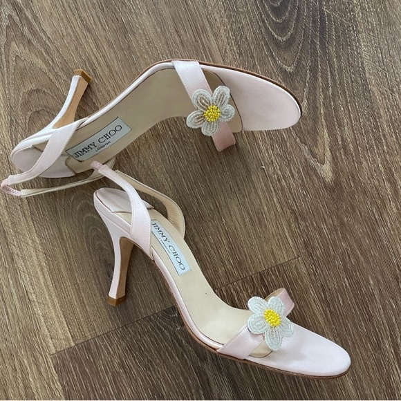 Jimmy Choo Daisy Heel in Baby Pink Satin - Picture 2 of 4